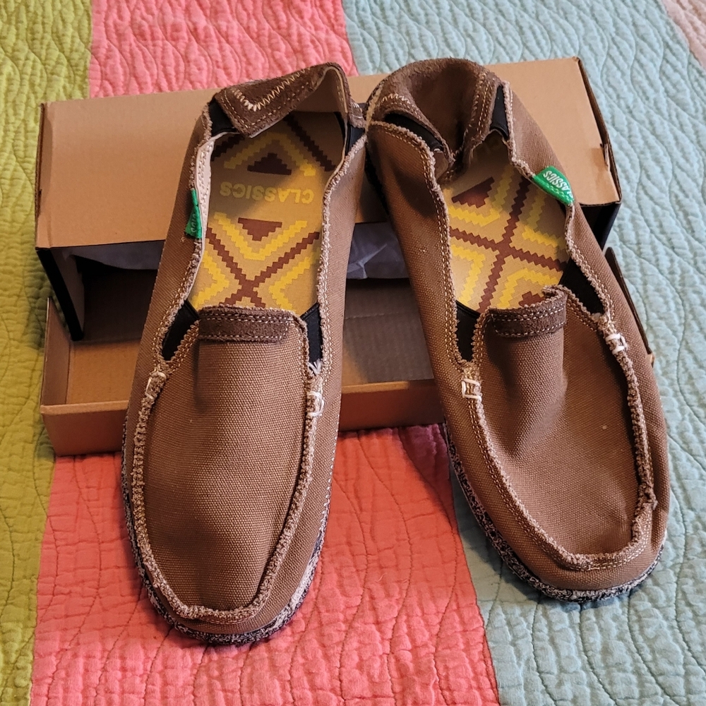 NEW Men's Brown Canvas Slip-On Casual Laid-Back Loafers